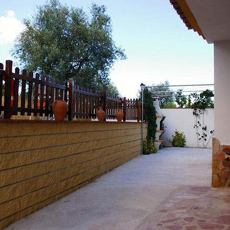 Hostal Y Apartamento Rural Los Naranjos Melegis Kültér fotó