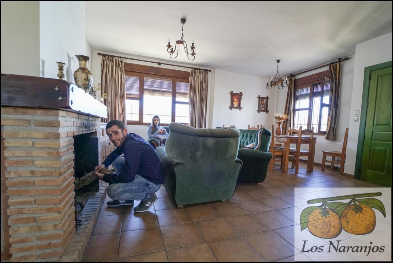 Hostal Y Apartamento Rural Los Naranjos Melegis Kültér fotó
