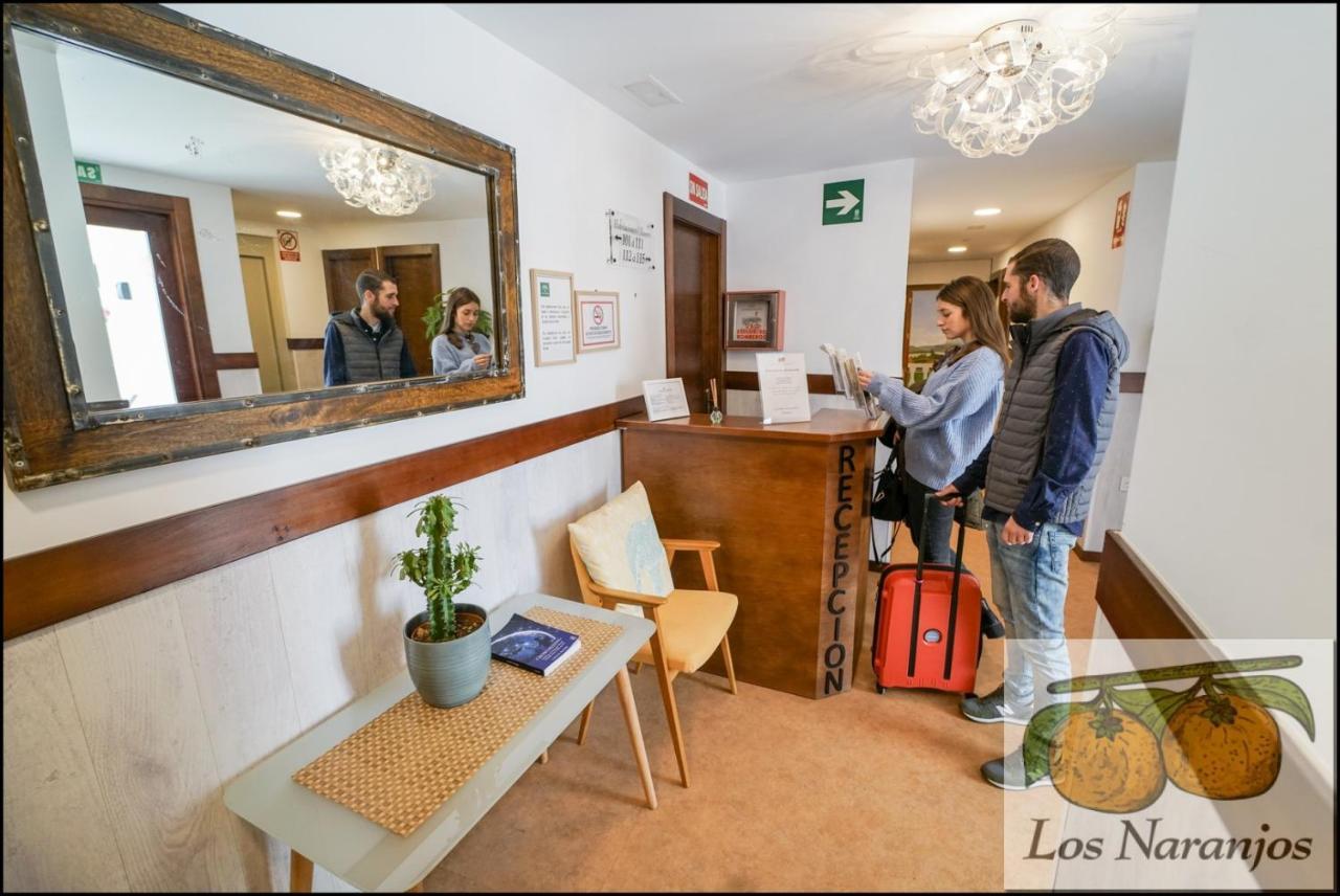 Hostal Y Apartamento Rural Los Naranjos Melegis Kültér fotó