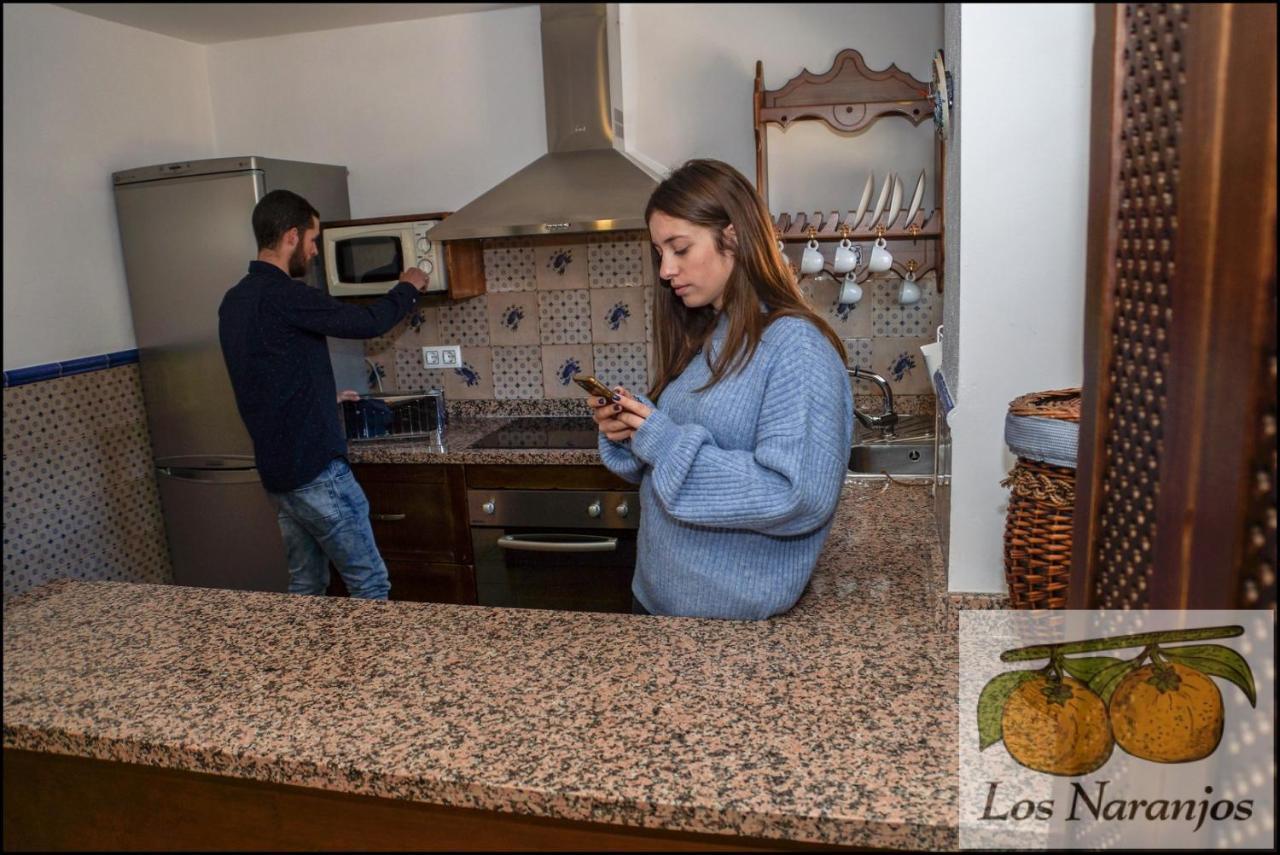 Hostal Y Apartamento Rural Los Naranjos Melegis Kültér fotó
