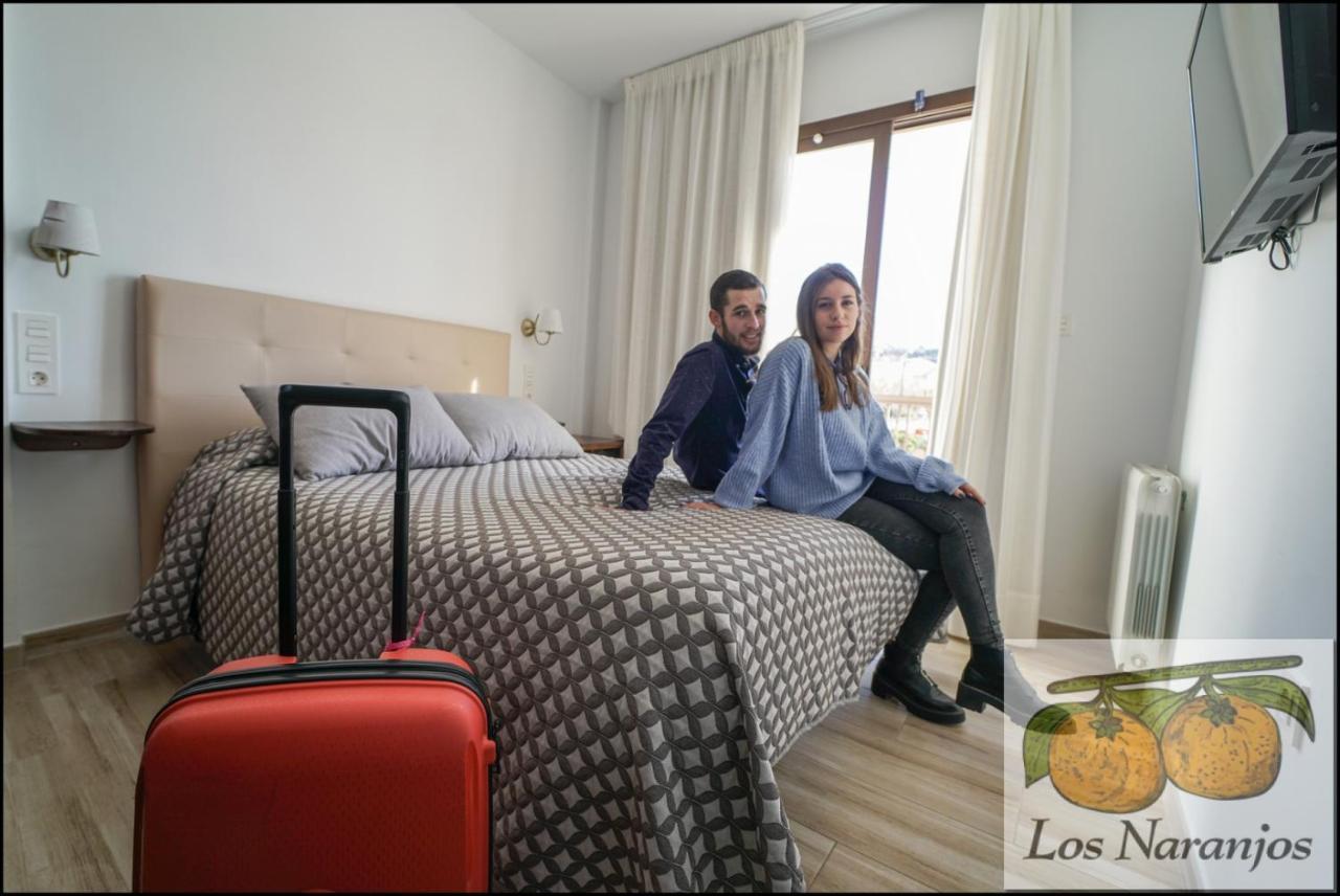 Hostal Y Apartamento Rural Los Naranjos Melegis Kültér fotó
